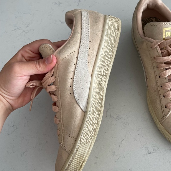 Suede Puma shoes - Picture 4 of 5